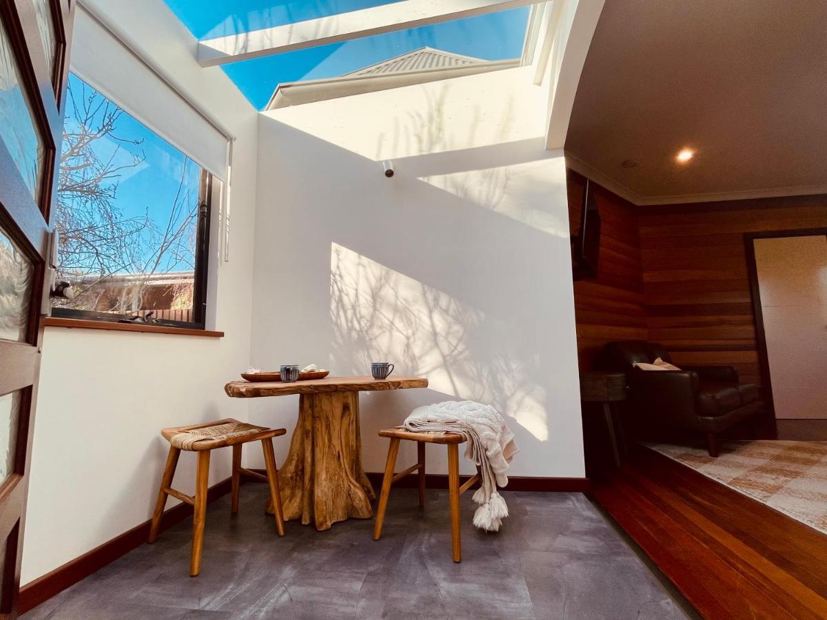 Grape Juice Retreat Rustic Romantic Gateway 5Mins To Beaches & Town Margaret River Exterior foto